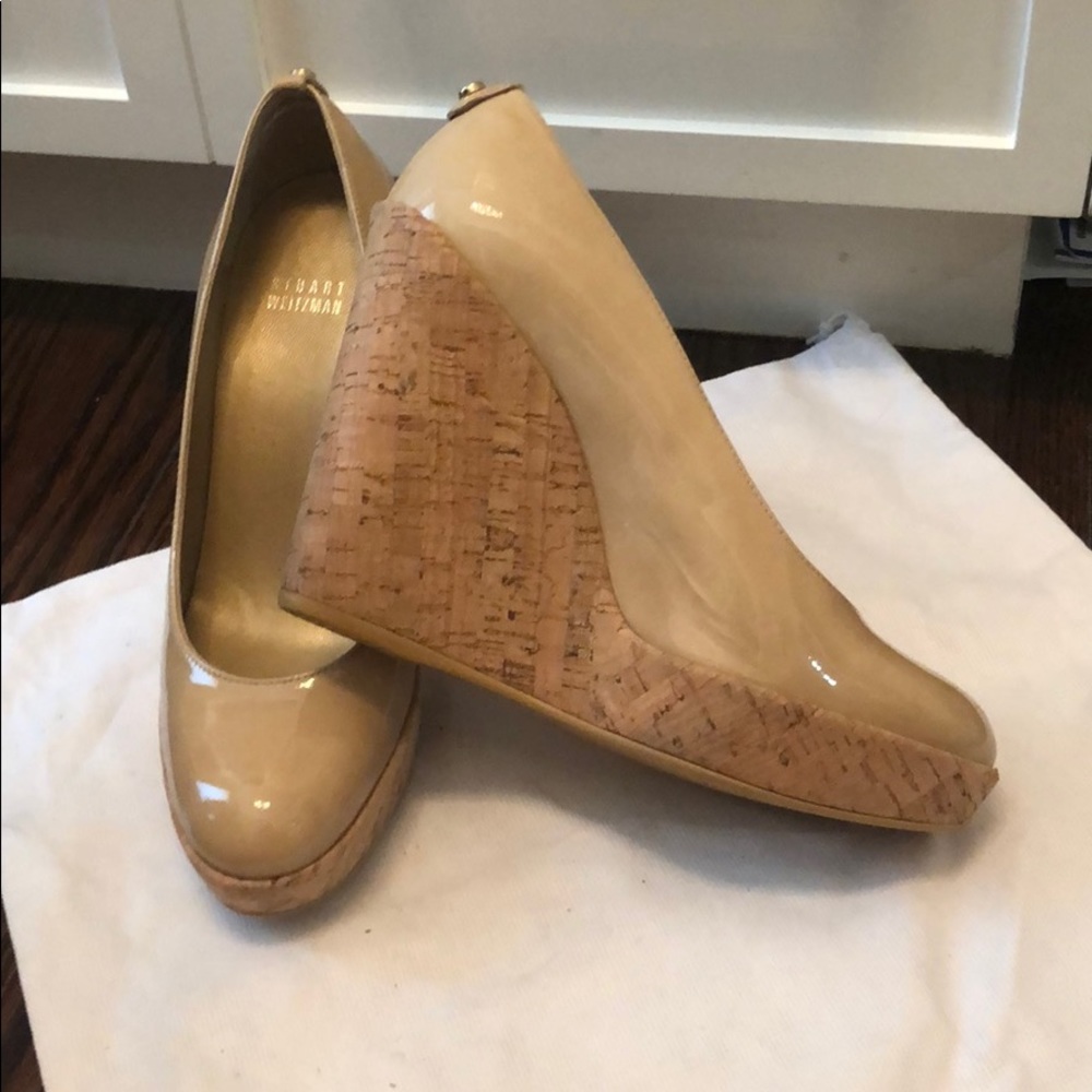 Stuart Weitzman nude wedge